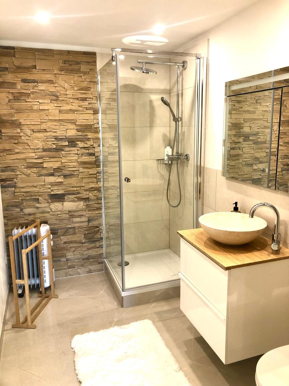 Shower, Bathroom, towels
