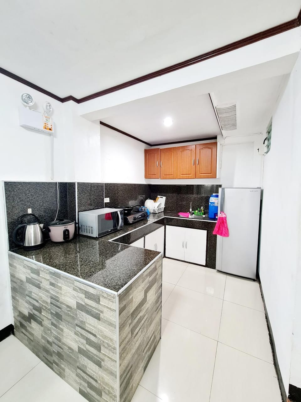 Kitchen or kitchenette, dishwasher, minibar, oven