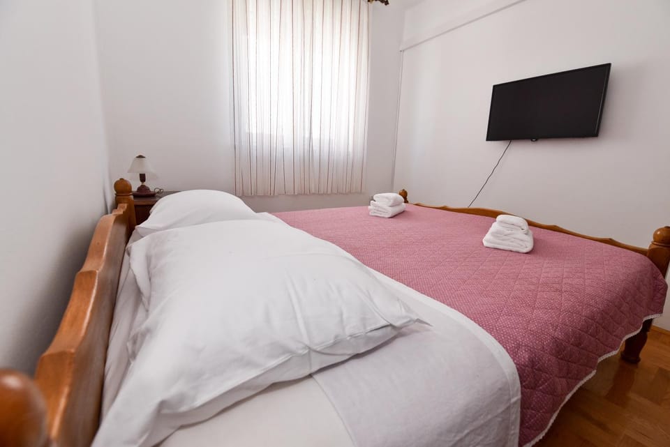 TV and multimedia, Bedroom