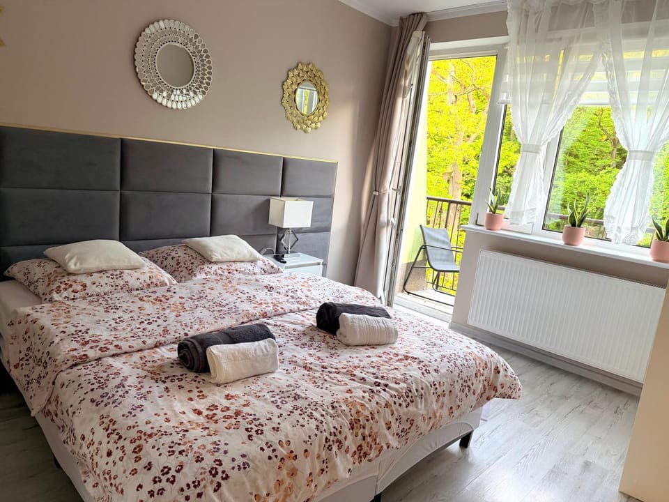 Willa Na Rogu Apartament dwupokojowy, 40m2 150m od morza Apartment in Miedzyzdroje