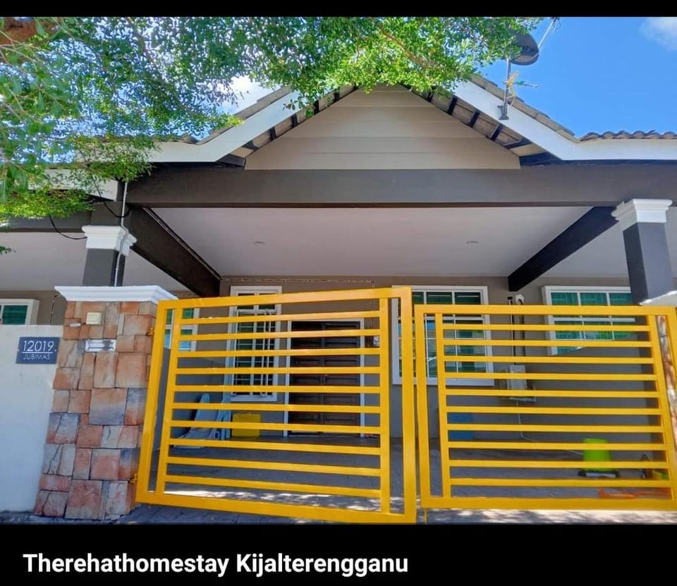 TheREHAT Homestay Kijal Terengganu House in Terengganu, Malaysia