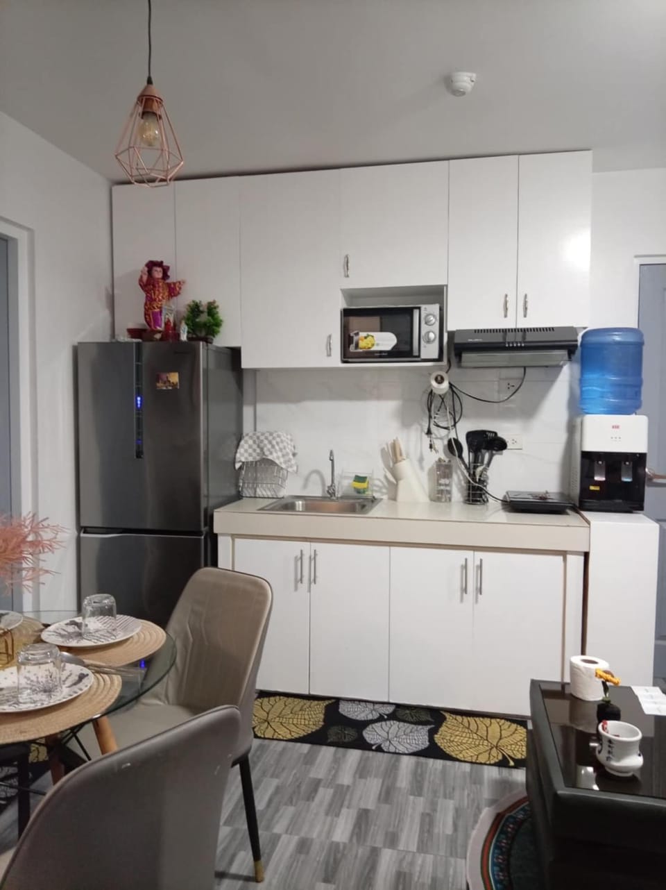 Caren 8-Spatial Condo Maa 2br fully-furnished wtih unli Pool access Hotel in Davao City