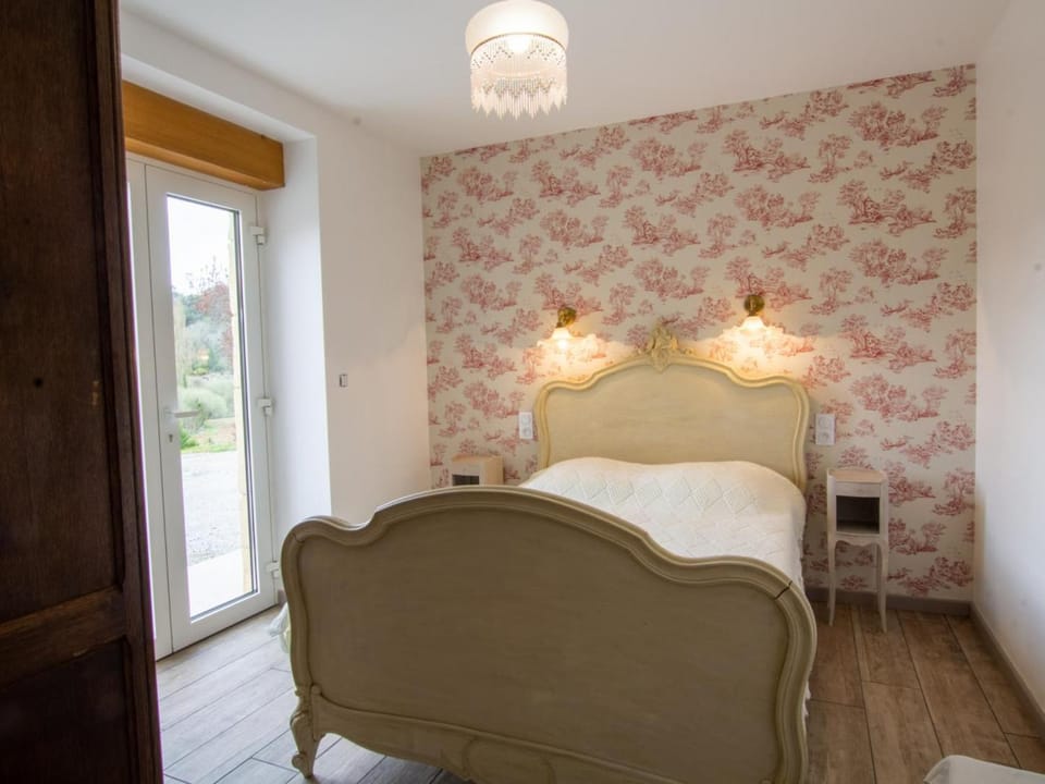 Séjour au cœur de la Dordogne avec piscine et terrasse - FR-1-616-260 House in Occitanie