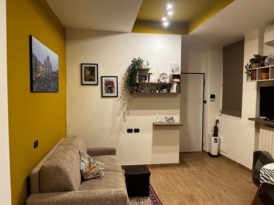 Nel quartiere Bayres Suite completamente rinnovata Apartment in Milan
