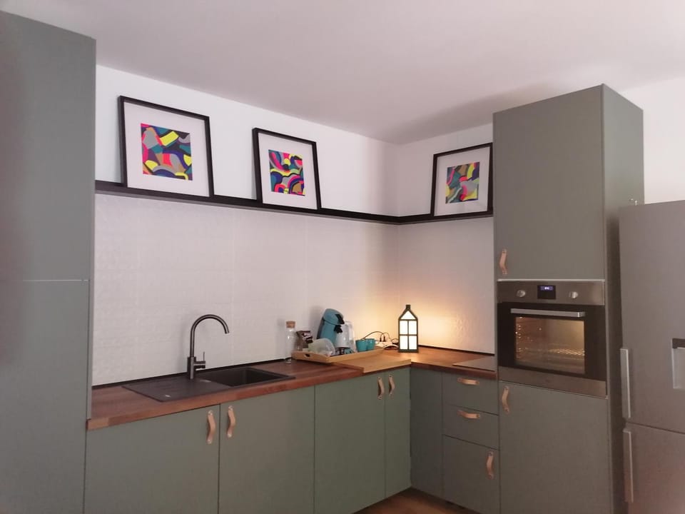 Coffee/tea facilities, Kitchen or kitchenette