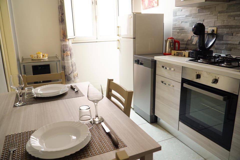 dishwasher, laundry, washing machine, kitchen