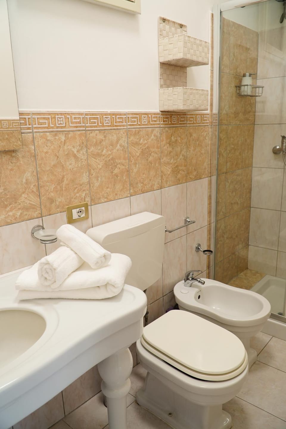 Shower, Toilet, Bathroom, bidet, hair dryier, towels