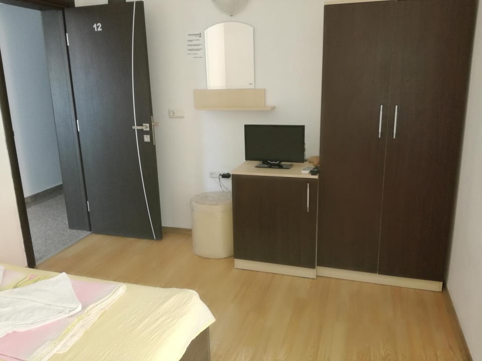 Къща за гости Деневи Bed and Breakfast in Burgas Province