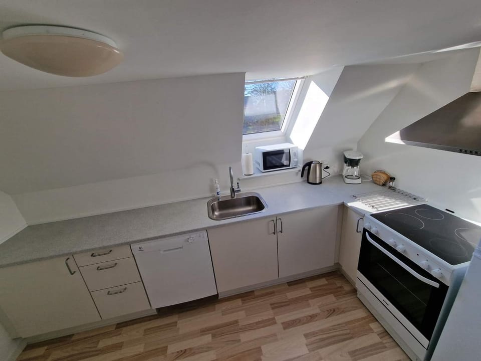 Coffee/tea facilities, Kitchen or kitchenette, dishwasher, minibar, pet friendly, stove, toaster