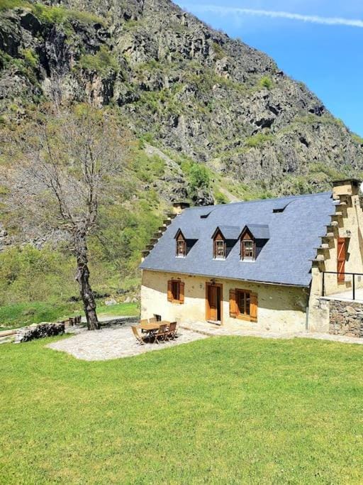 Maison authentique House in Gavarnie-Gèdre