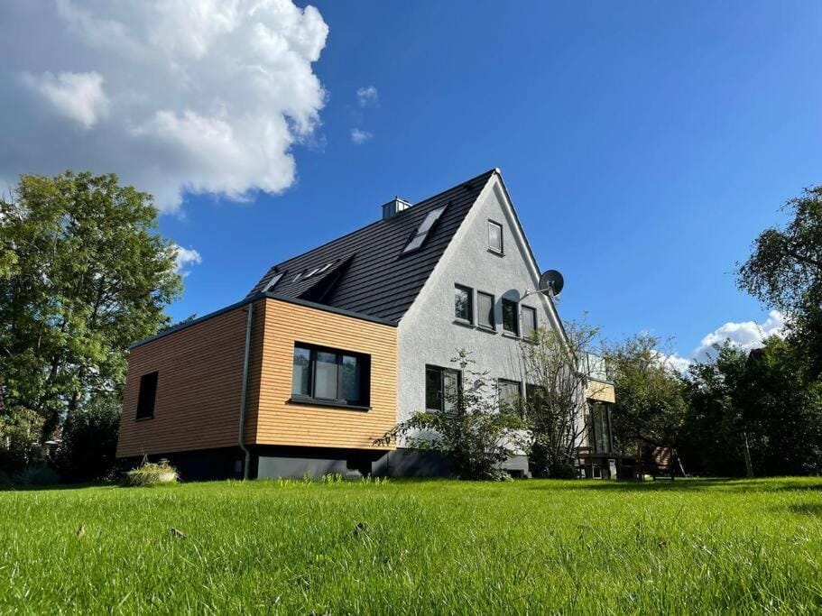 Property building, Garden