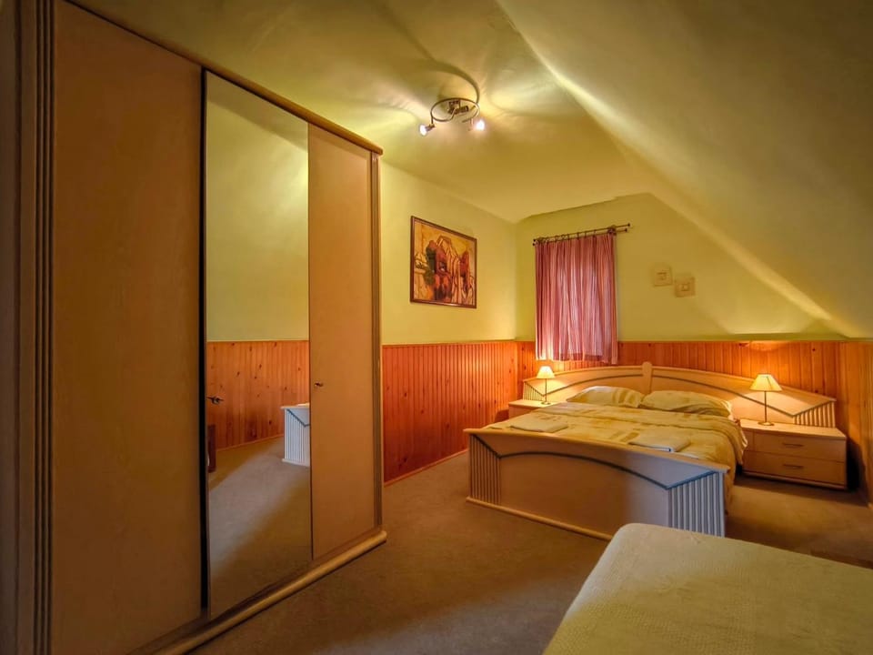 Szendergő - Apartman Hajós pincefalu Apartment in Hungary