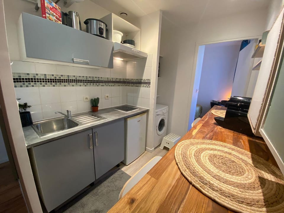 Communal kitchen, stove