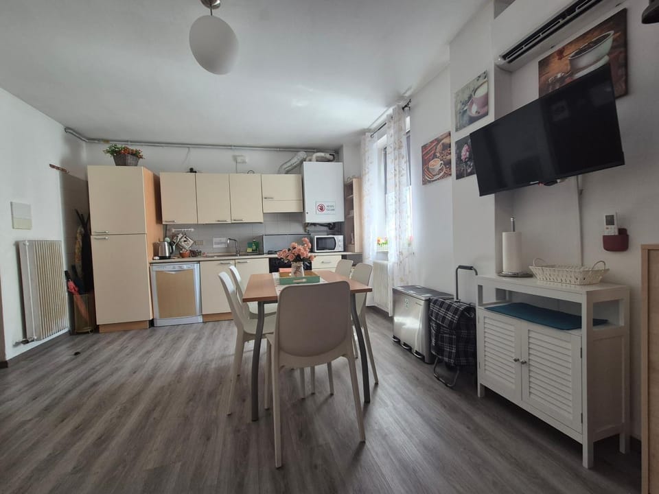 Kitchen or kitchenette, kitchen