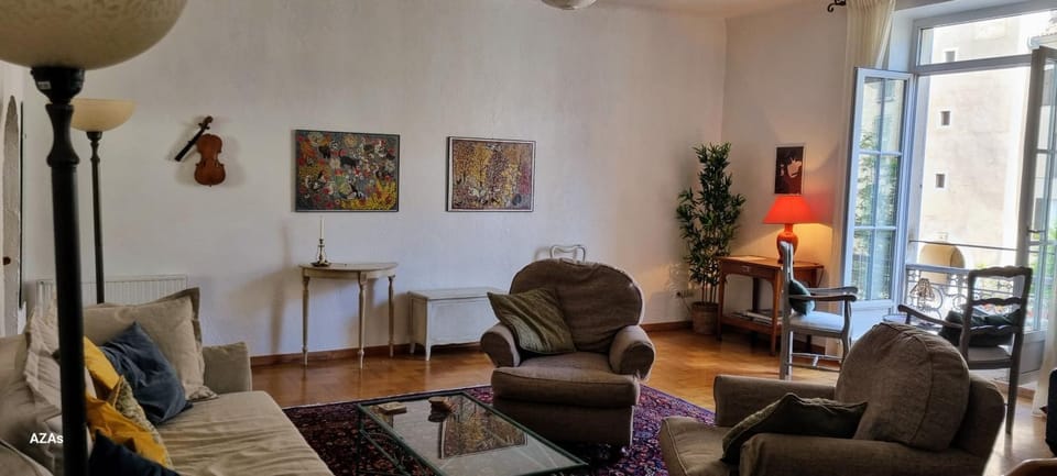 Apartment in the heart of Cotignac Apartment in French Riviera
