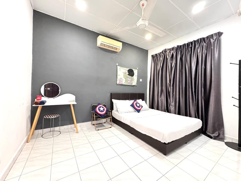 Cozy Murni 14th Entire 3 Bedroom House at Alma Bkt Mertajam House in Penang