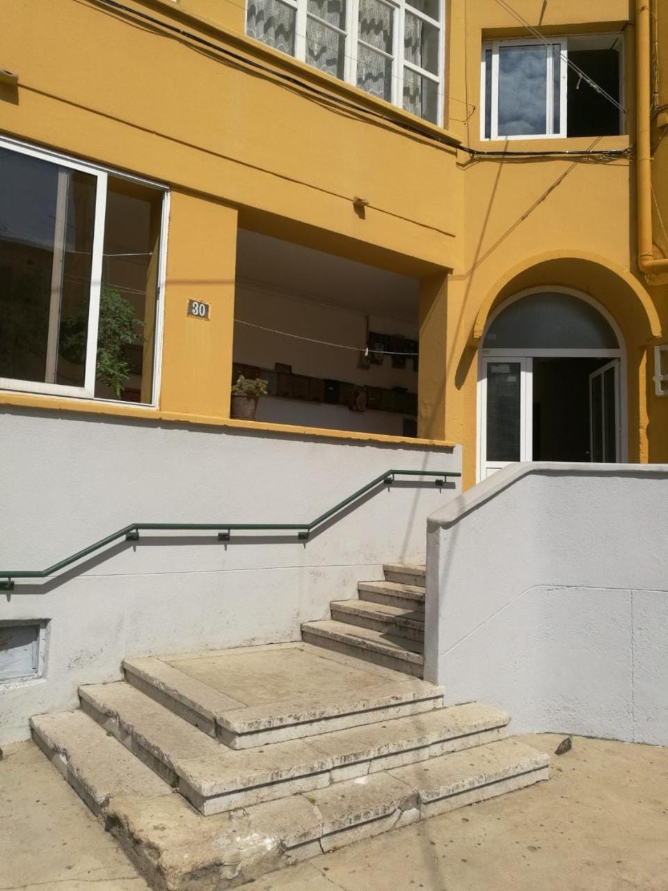 Facade/entrance