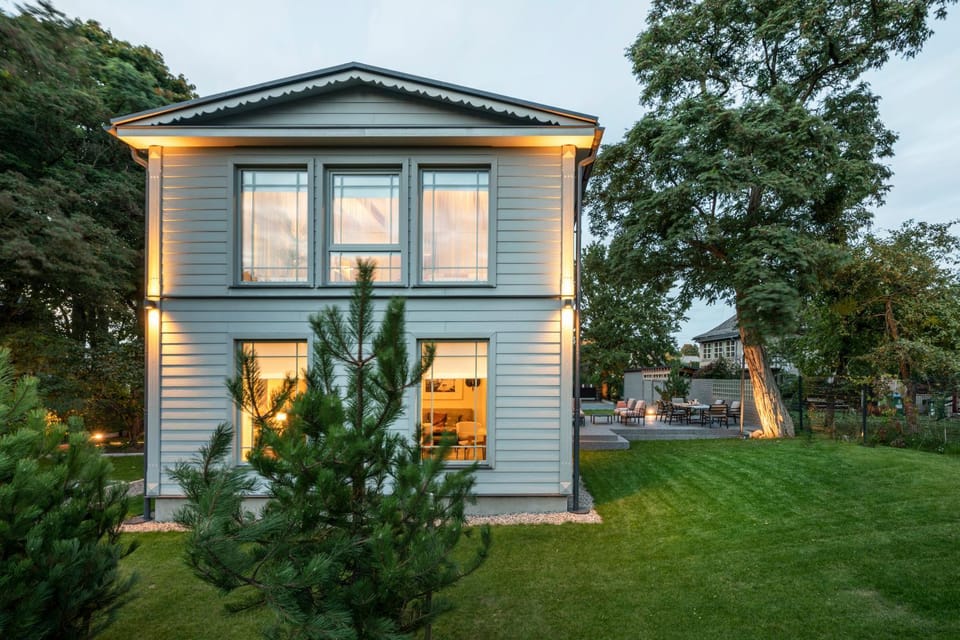 Property building, Garden