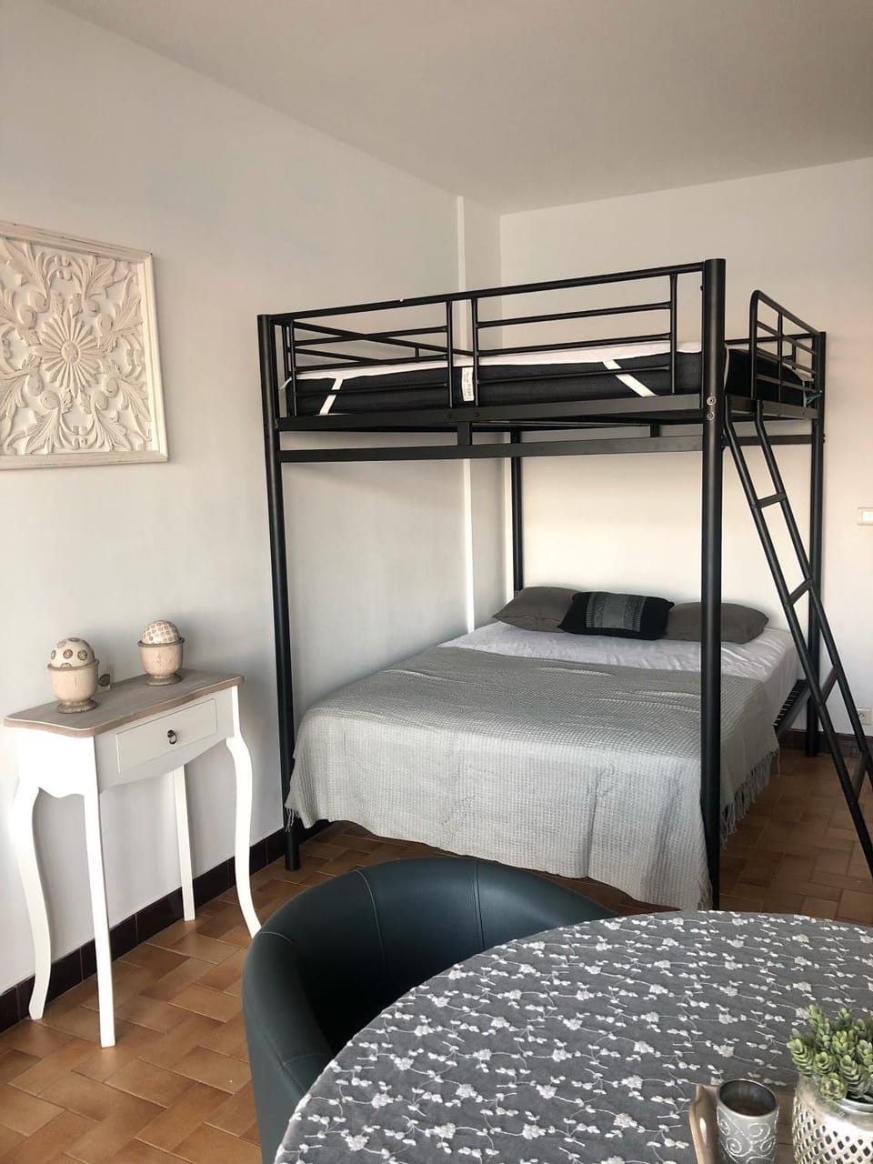 bunk bed