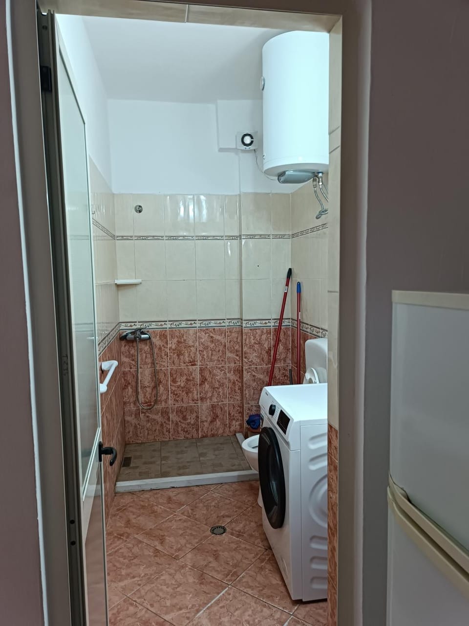Shower, Bathroom, washing machine