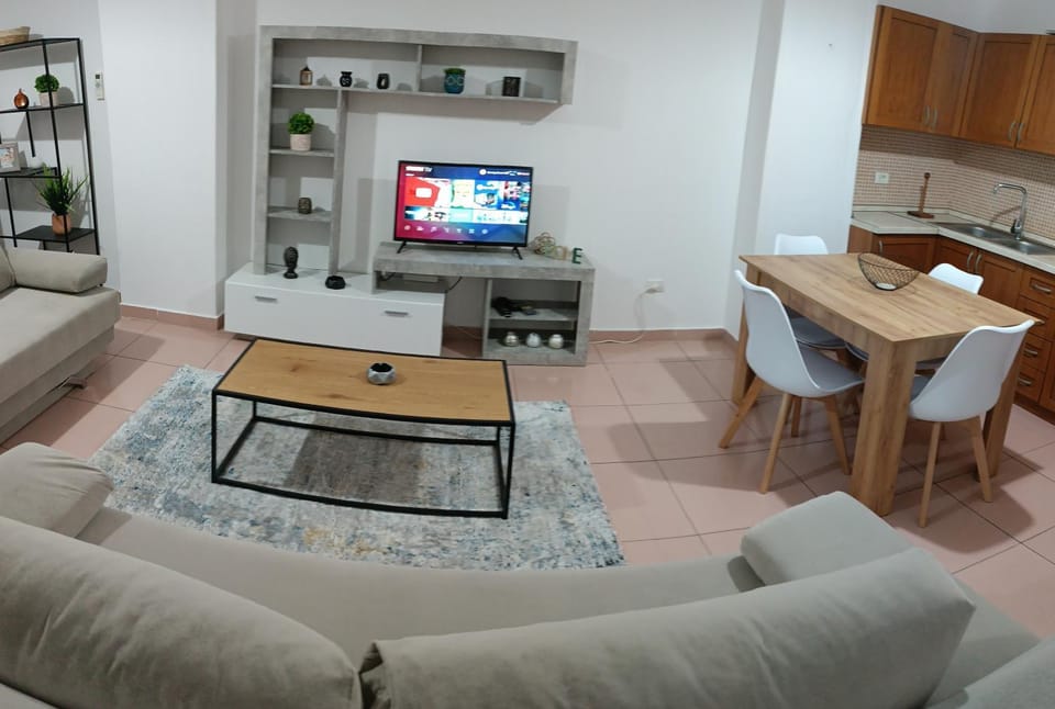 TV and multimedia, Kitchen or kitchenette, Living room, Dining area