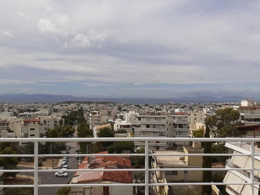 Cozy Bright Studio Apartment in South Athens