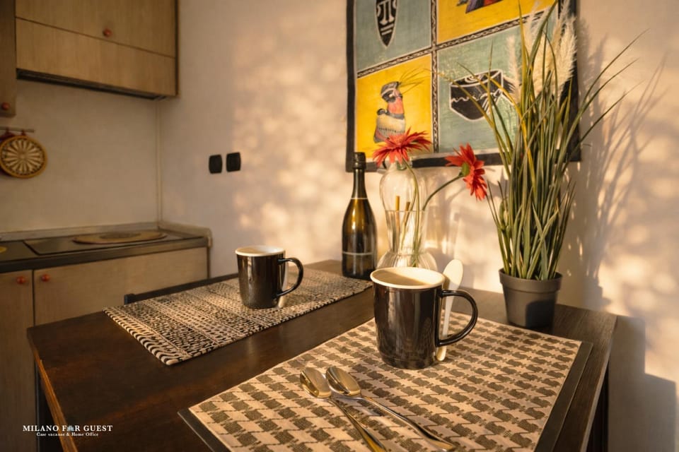 Living room, Seating area, Dining area, kitchen