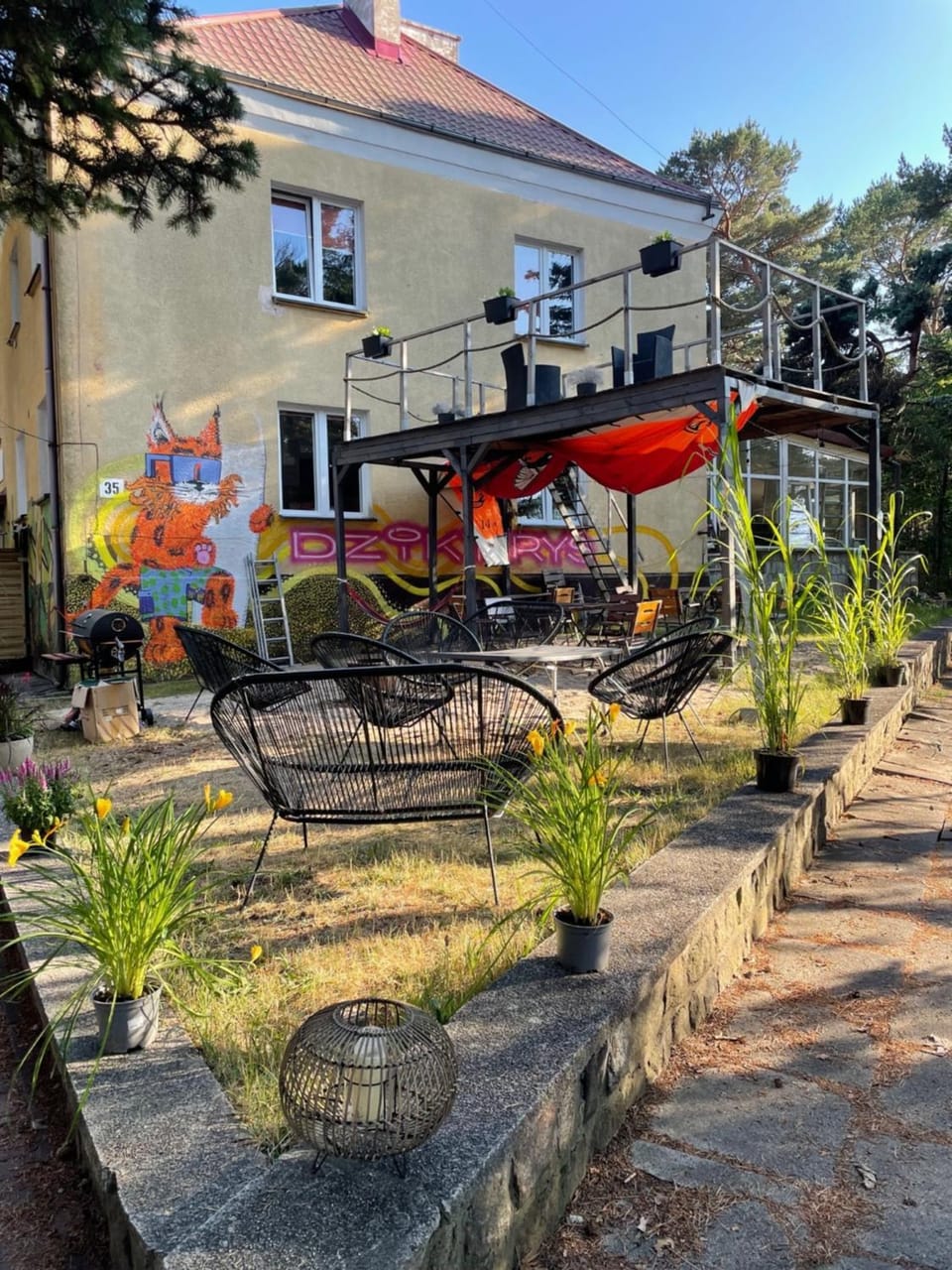 Day, Garden