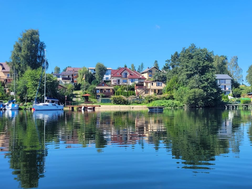 Property building, Nearby landmark, Off site, Day, Neighbourhood, Natural landscape, Activities, Bird's eye view, Fishing, Fishing, View (from property/room), City view, Garden view, Lake view, Lake view, Landmark view, Location, Inner courtyard view