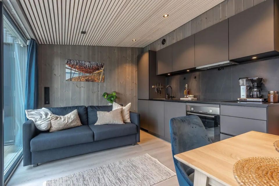 Coffee/tea facilities, Kitchen or kitchenette, Living room, Seating area, Dining area, dishwasher, oven, stove, kitchen