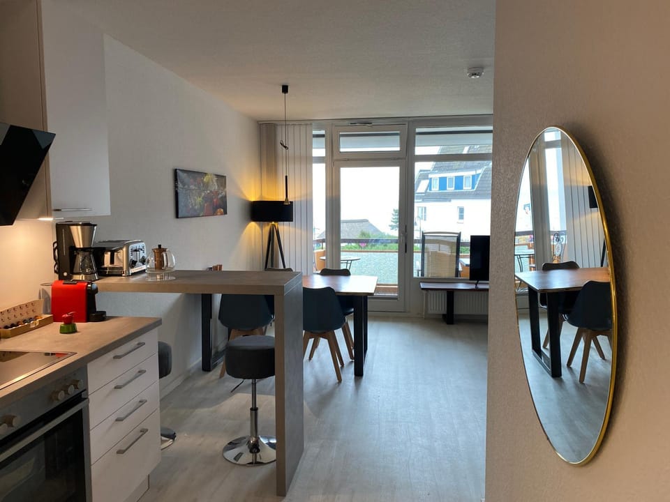 Kitchen or kitchenette, Photo of the whole room, Sea view
