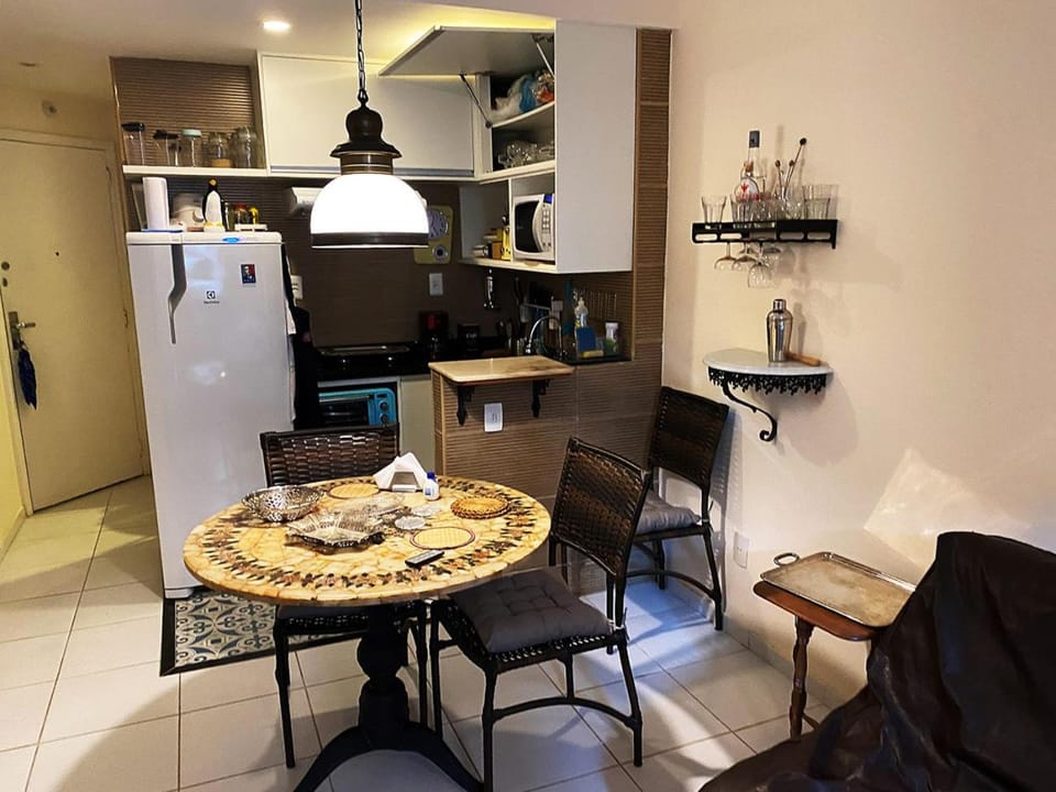 Lovely Studio Apartment in the Best part of Leme a few Steps from the Beach Apartment in Rio de Janeiro