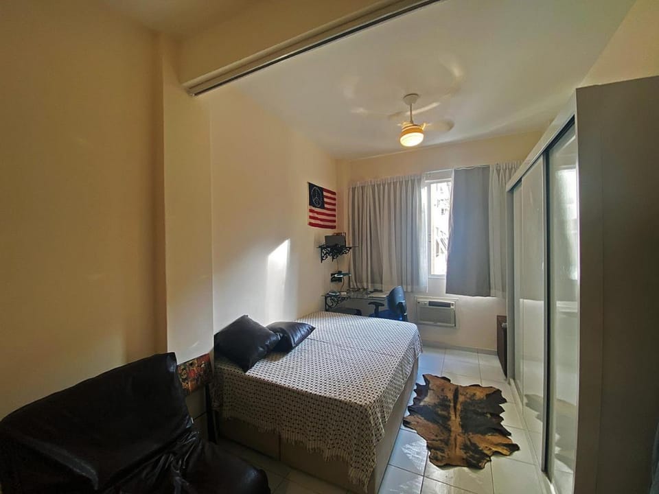Lovely Studio Apartment in the Best part of Leme a few Steps from the Beach Apartment in Rio de Janeiro
