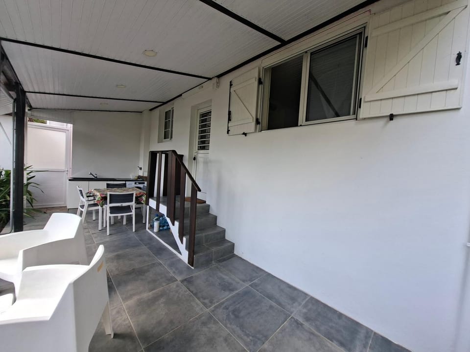5 min plage T2 avec Jacuzzi pour Retraités ou Jeune couple Apartment in Sainte-Luce