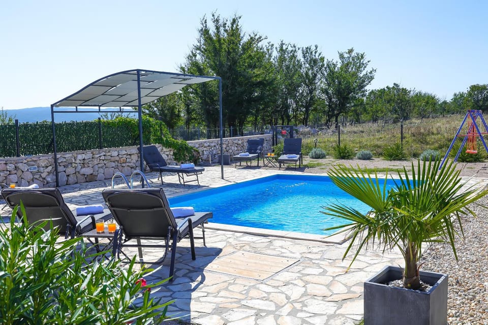 Villa Niko PET FRIENDLY 200 M FROM HIDDEN SANDY BEACH pets stays for free Villa in Primorje-Gorski Kotar County