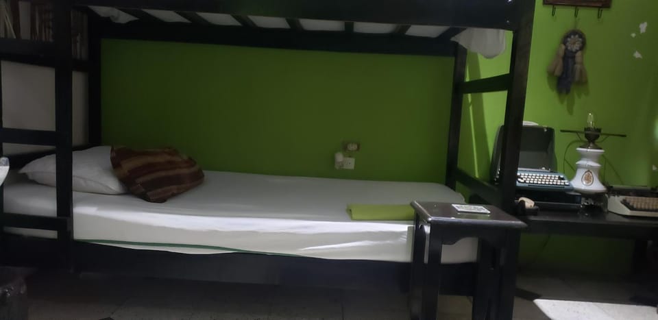 Mendoza’s GUEST HOUSE Vacation rental in La Libertad Department, El Salvador