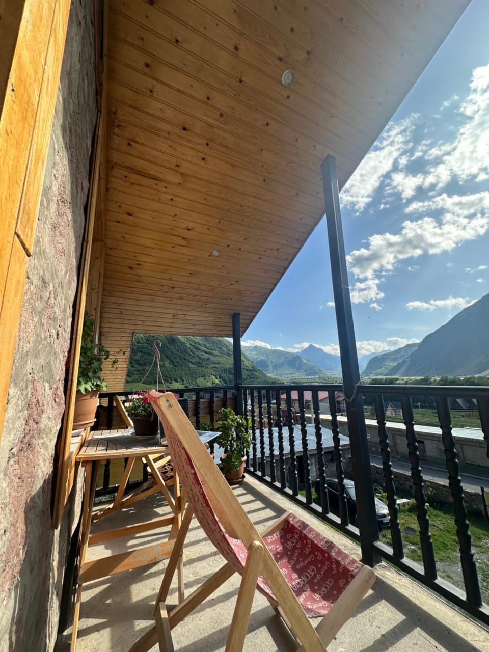 Spring, View (from property/room), Balcony/Terrace, Mountain view