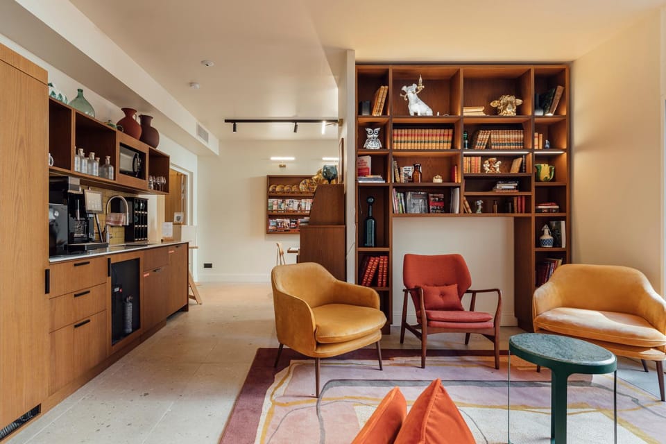 Communal lounge/ TV room, Communal kitchen