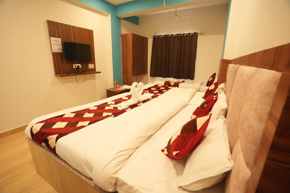 Bathroom, Bedroom, Family, fireplace, soundproof