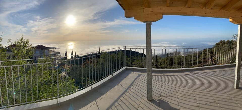 Balcony/Terrace, Mountain view, Sea view, Sunset