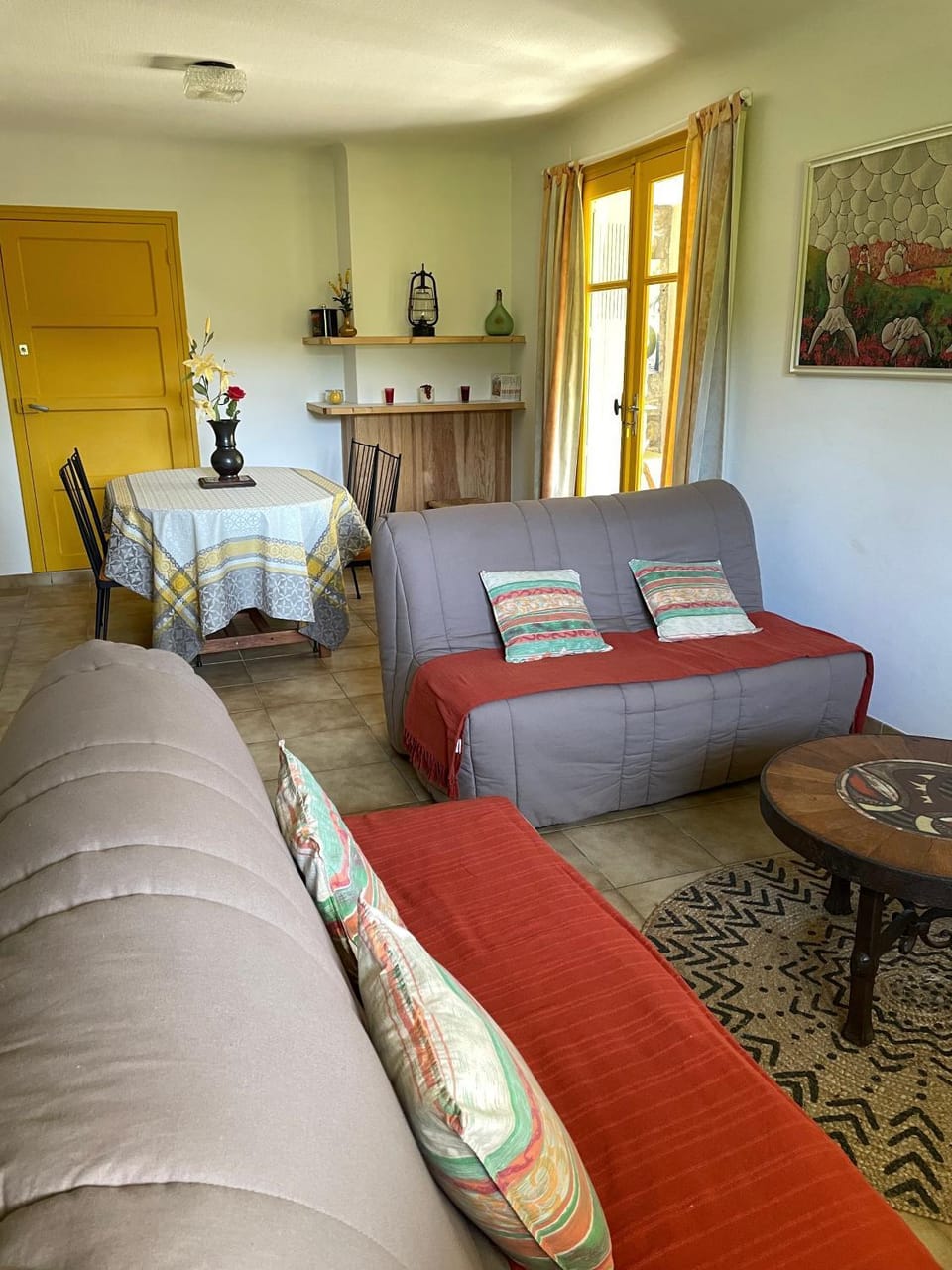 Property building, Living room