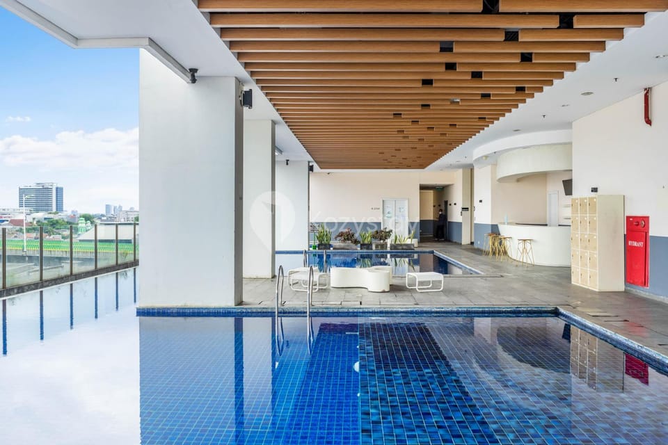 Swimming pool, Swimming pool