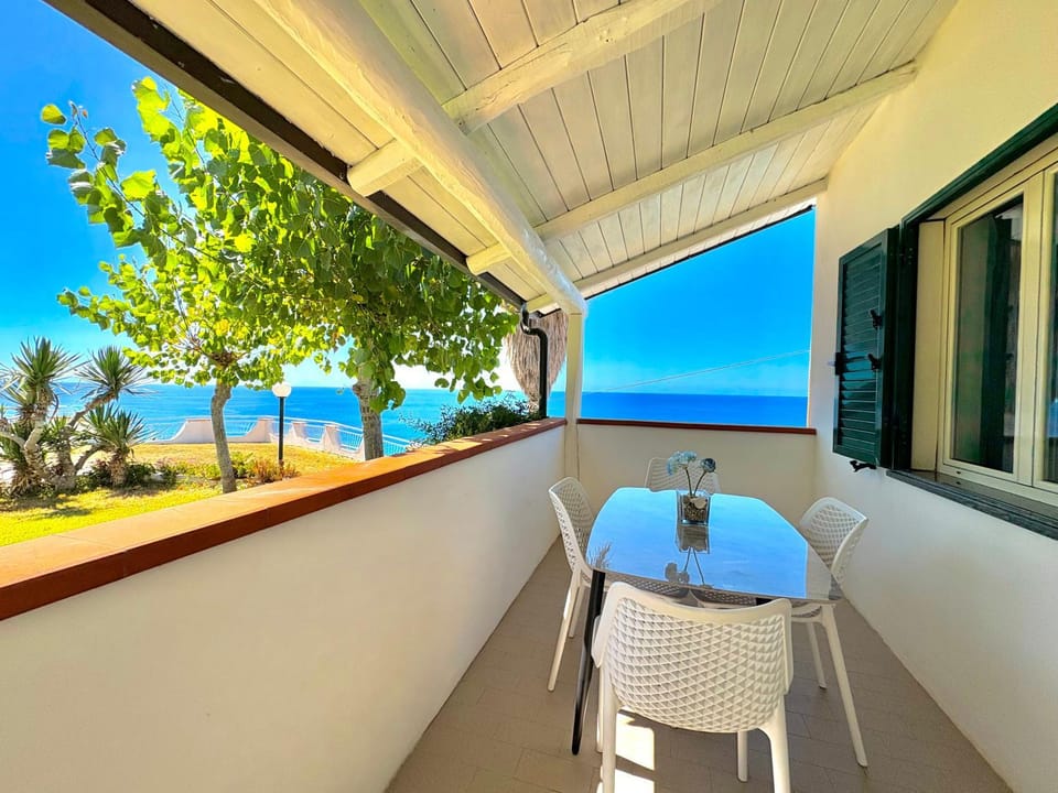 Balcony/Terrace, Dining area, Sea view