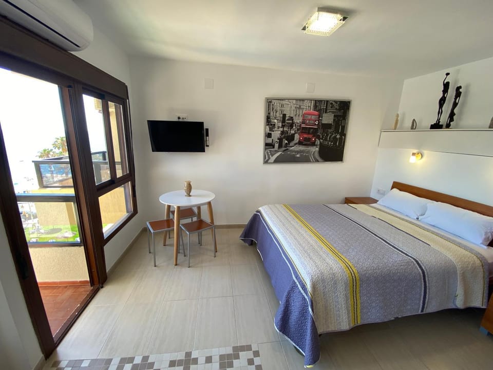 Balcony/Terrace, Dining area, Bedroom