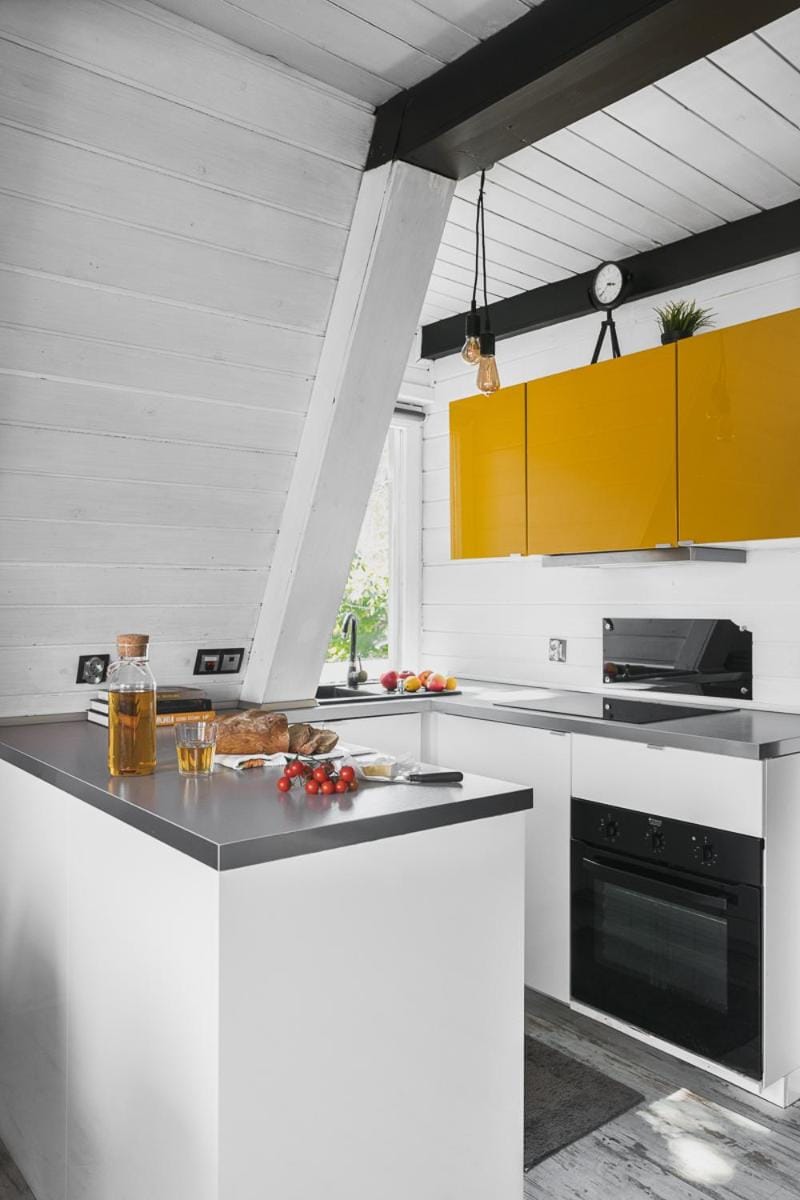 Kitchen or kitchenette, oven, stove