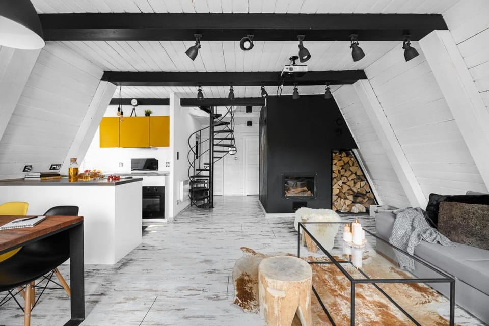 Kitchen or kitchenette, Living room, Seating area, fireplace