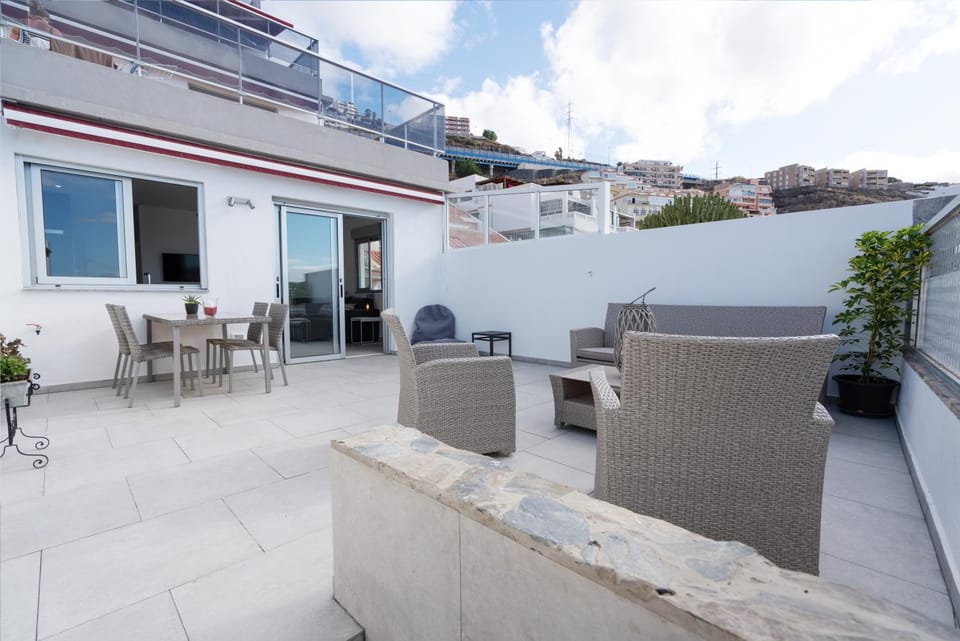 Patio, Balcony/Terrace