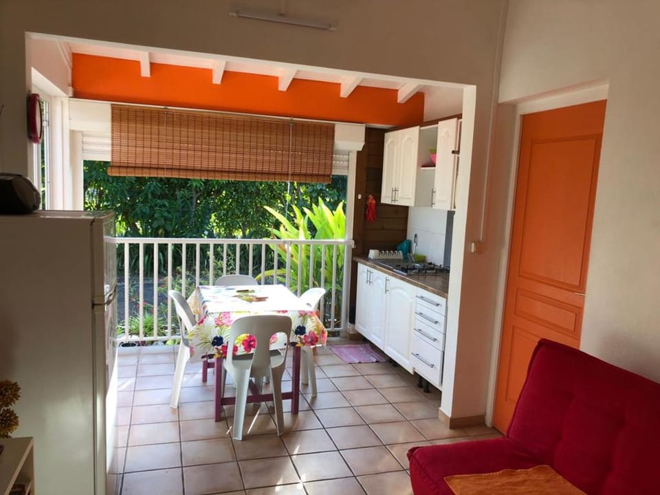 Appartement cosy avec terrasse et jardin à Sainte-Anne, 35 m² Apartment in Sainte-Anne