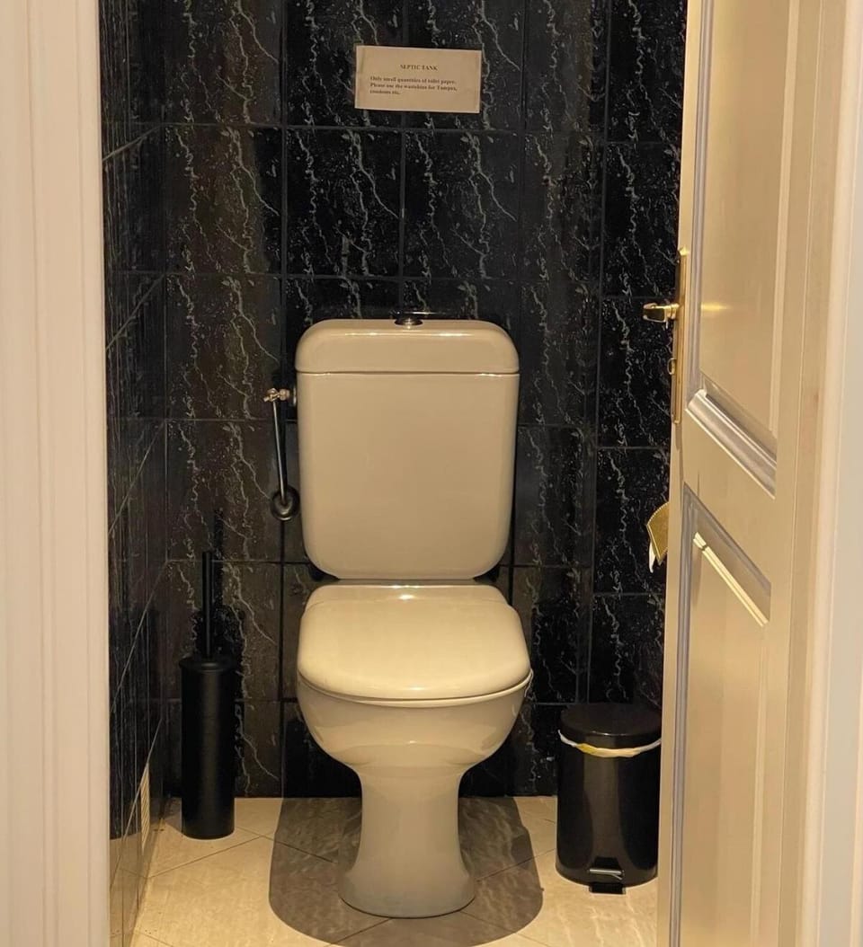 Toilet, Bathroom
