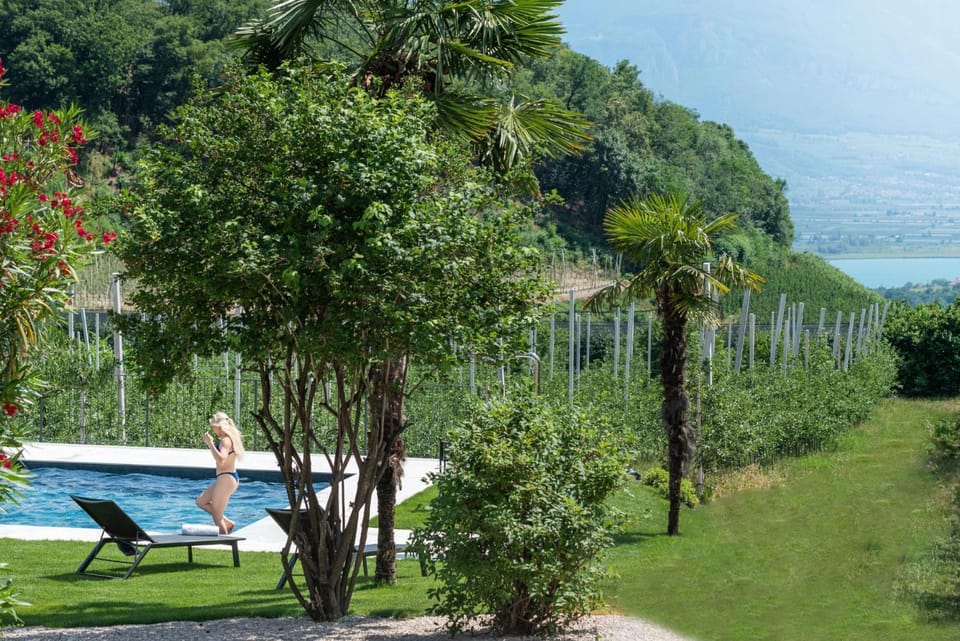 Mareithof Appartements Seeblick Farm Stay in Kaltern an der Weinstraße